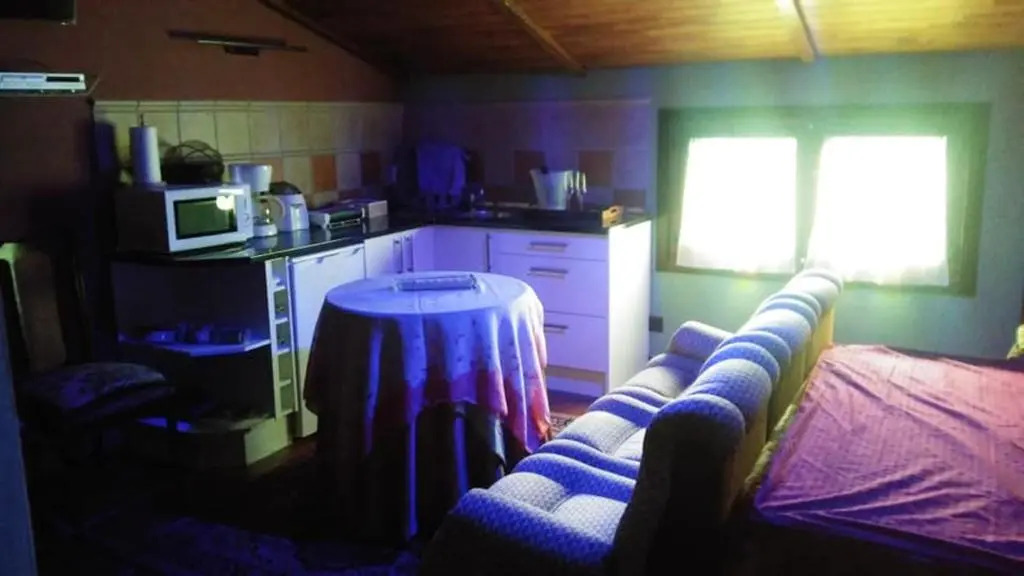 Studio with enclosed garden and wifi at Valencia de Alcantara