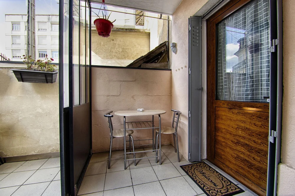 Petit T1 à proximité des thermes
