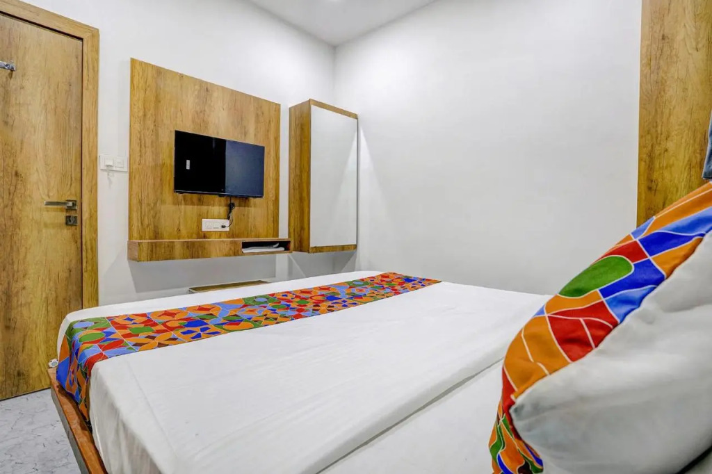 Fabhotel Western Inn