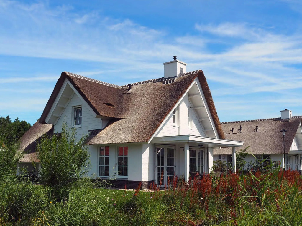 Beautiful Villa With Lots of Comfort, Near North Sea Beach