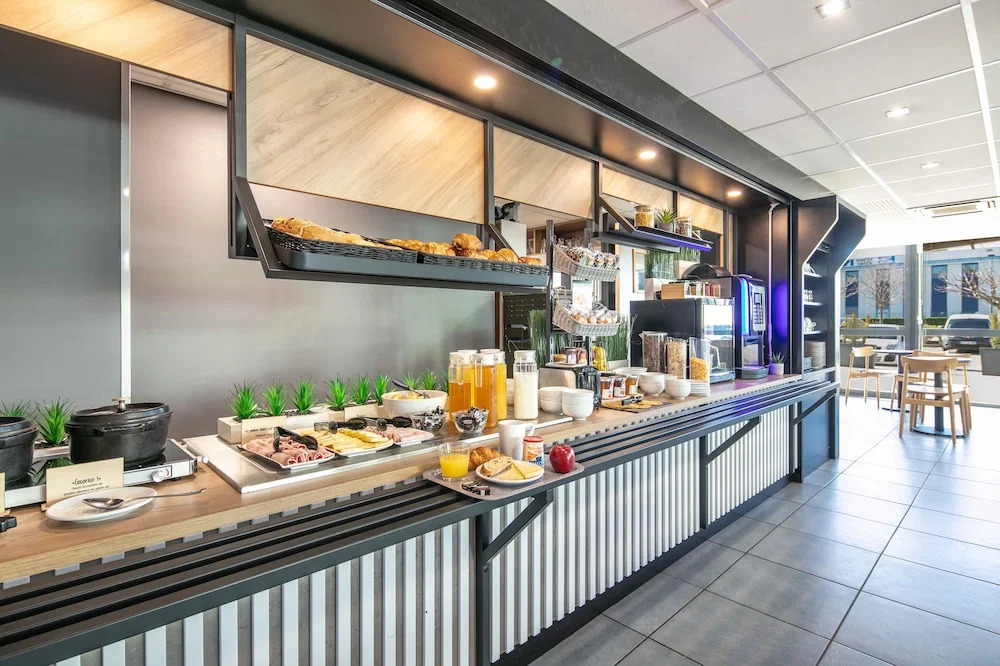 B&B Lyon Est Aeroport St Quentin Fallavie