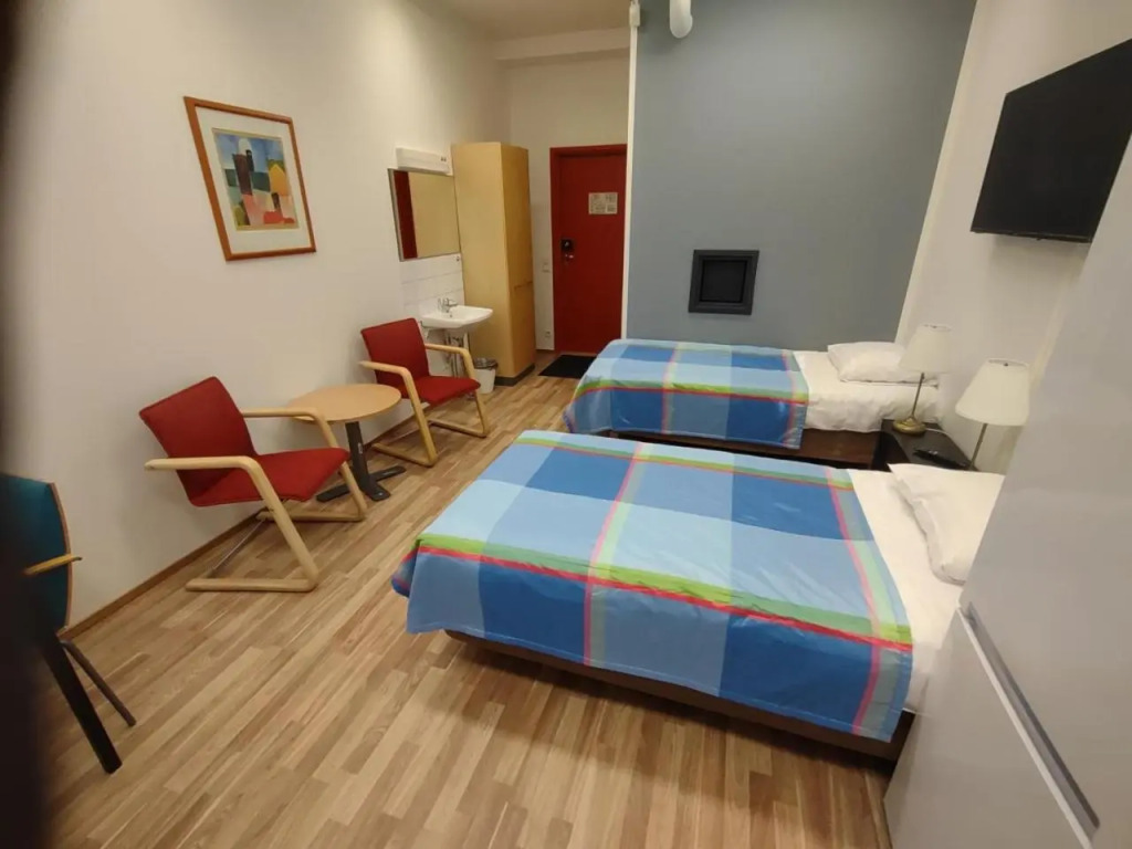 Hotel 24