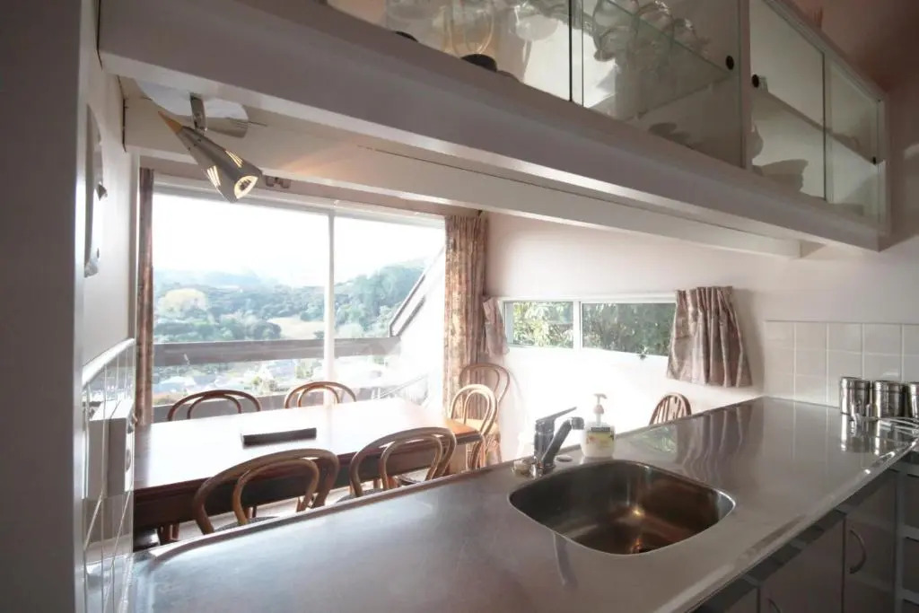 Akaroa Harbour View - Christchurch Holiday Homes