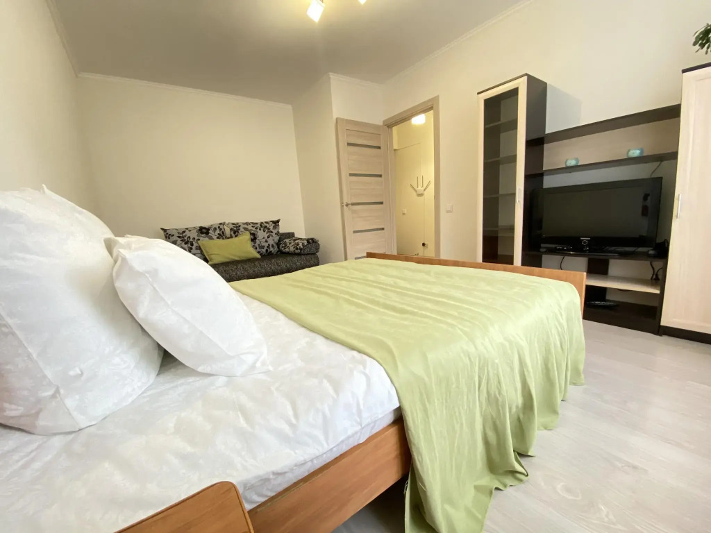 Right Room на улице Василия Стригунова 9