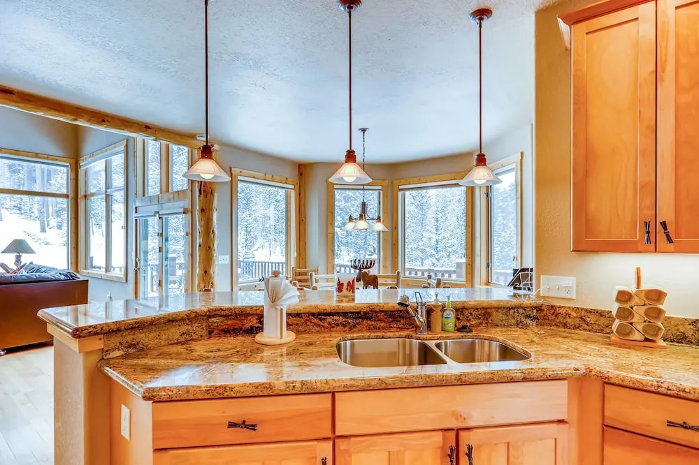 175 Timberlane Cir Home