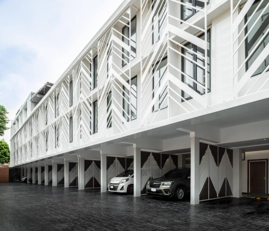 Lucky Hotel Bangkok