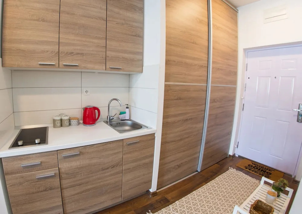 Green Leaf Apartment