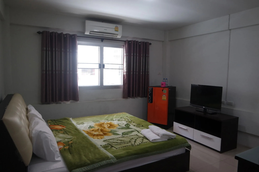 OYO 75414 KJS Pattaya