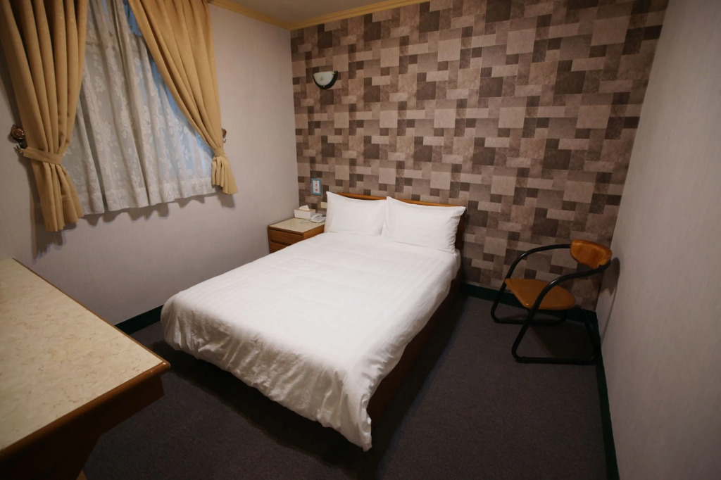 Rich Zone Hotel