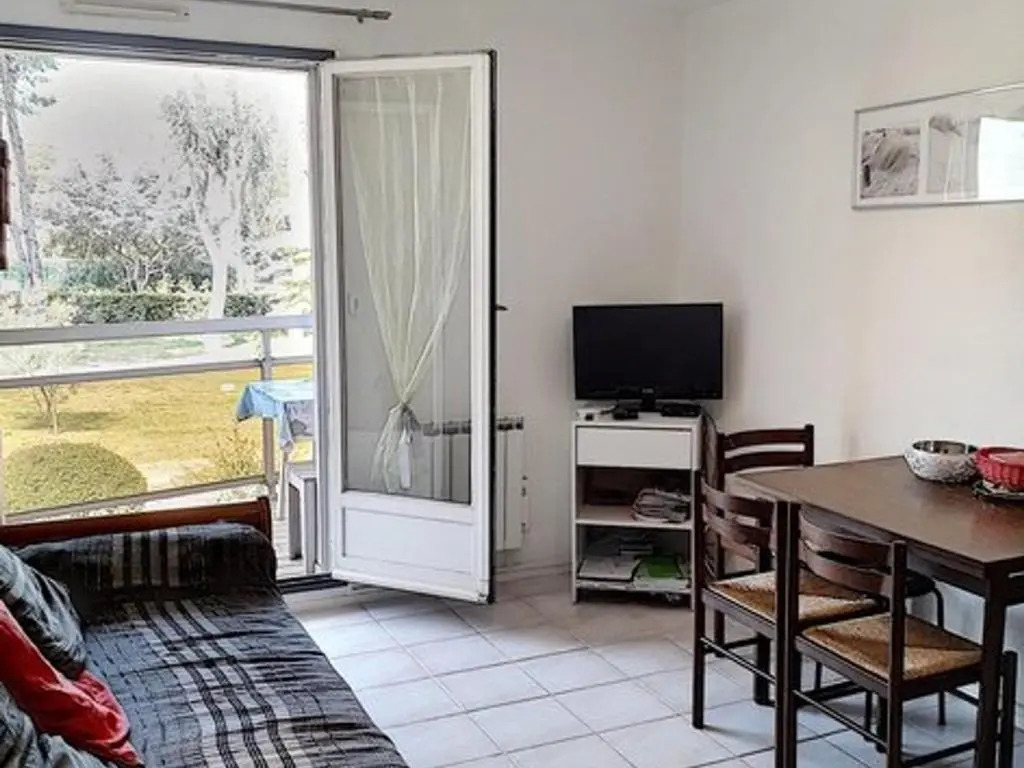 Appartement Bormes-les-Mimosas, 2 pièces, 6 personnes - FR-1-610-60