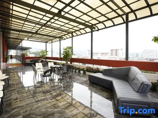 Qifeng Hotel