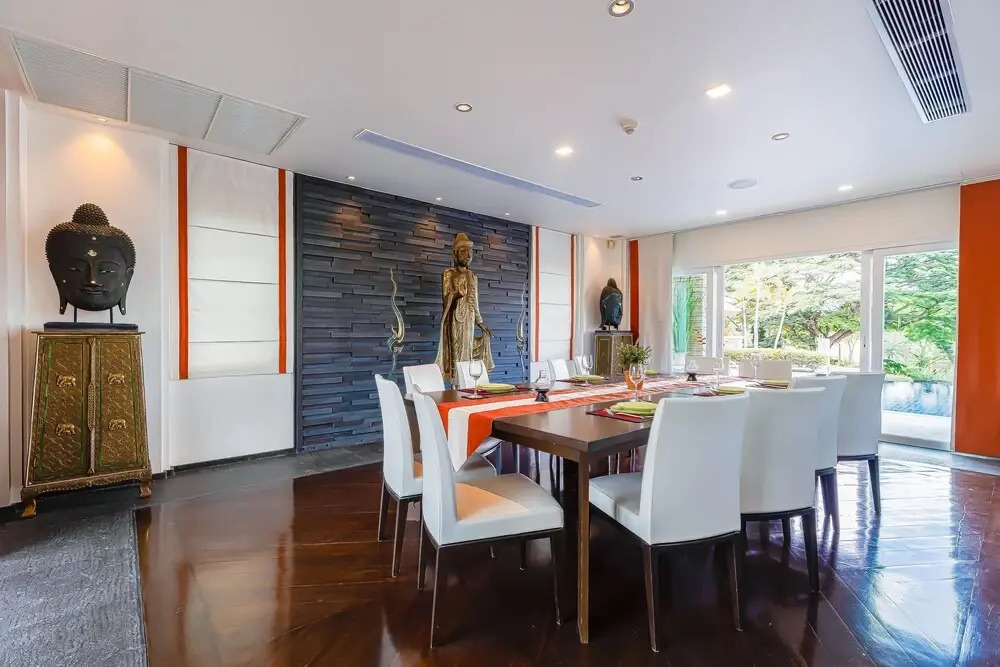 Luxury Mansion 6 BR on Golf Course JB