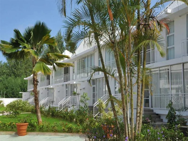 Luxury apartment on Eden Island