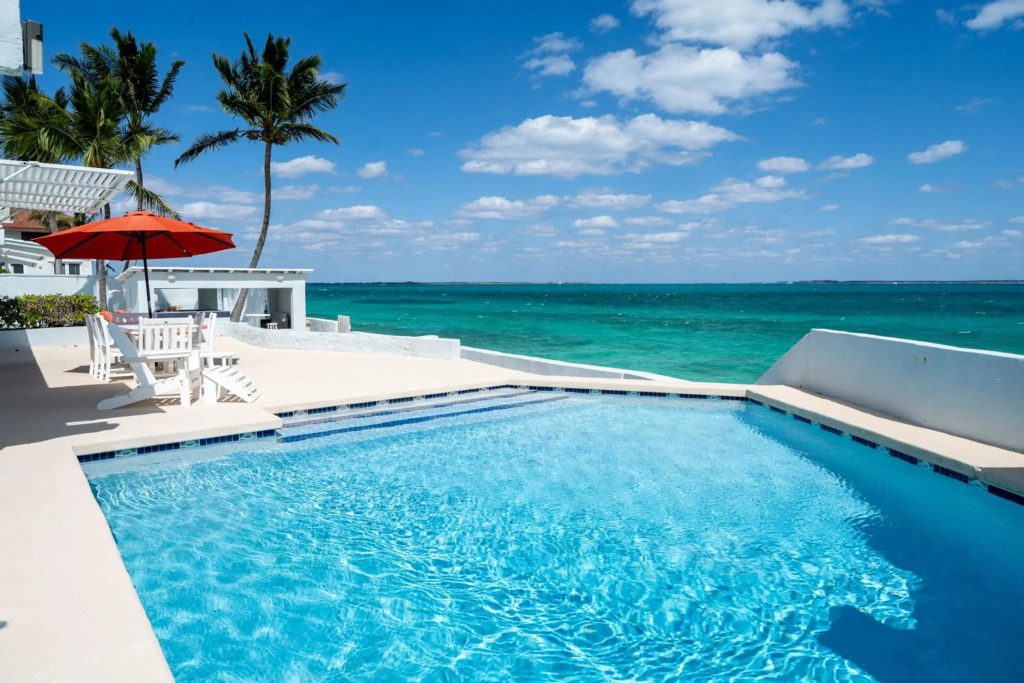 Waters Edge Villa - Oceanfront with Private Pool