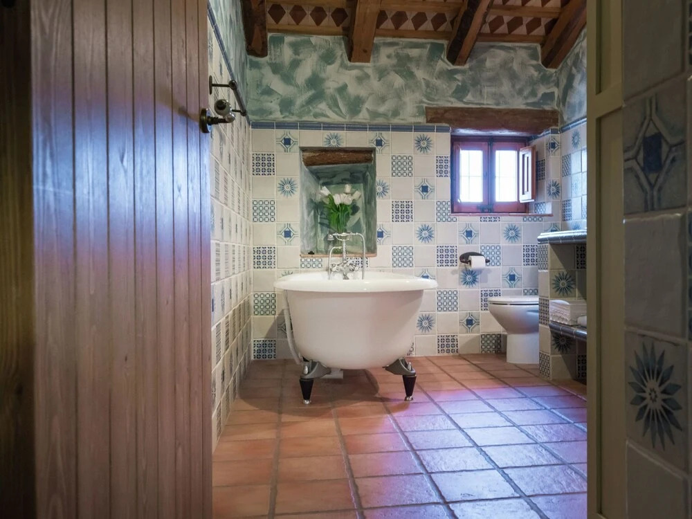 Grand Mansion in La Bisbal del Penedès With Sauna