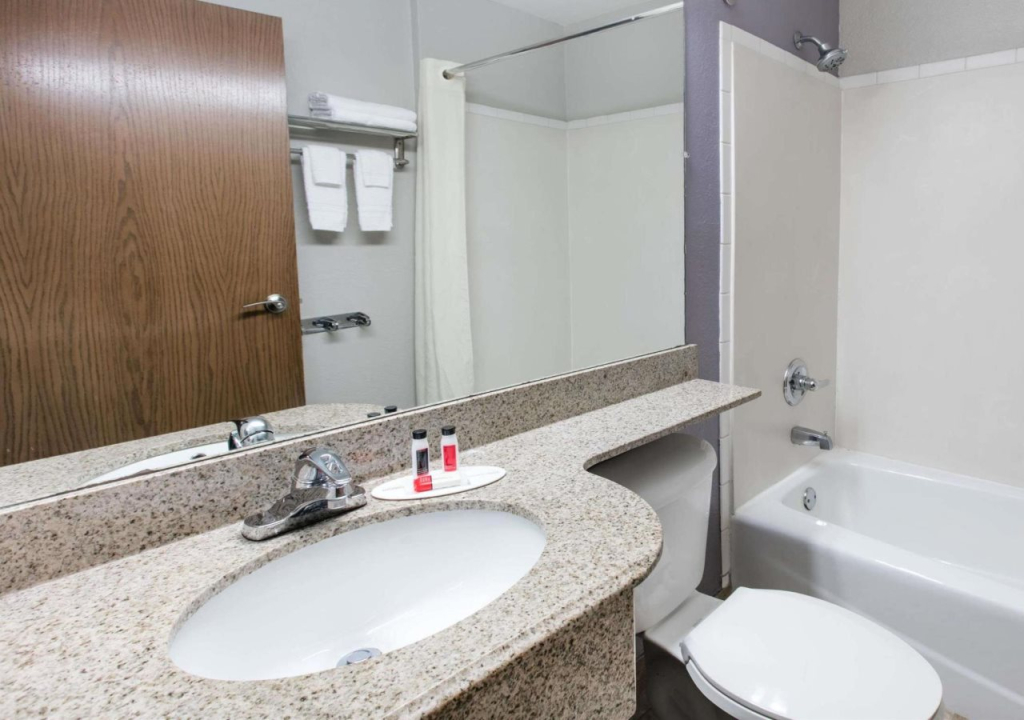 Microtel Inn & Suites by Wyndham Oklahoma City Airport