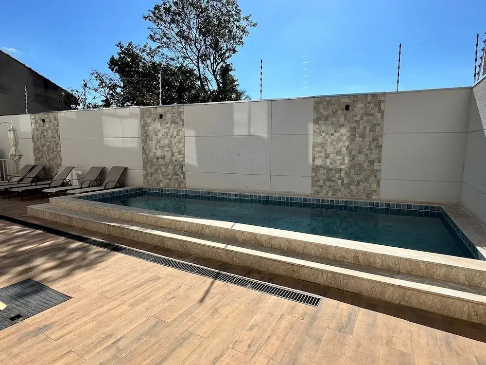 Piscina academia metro  Brazilian Corner