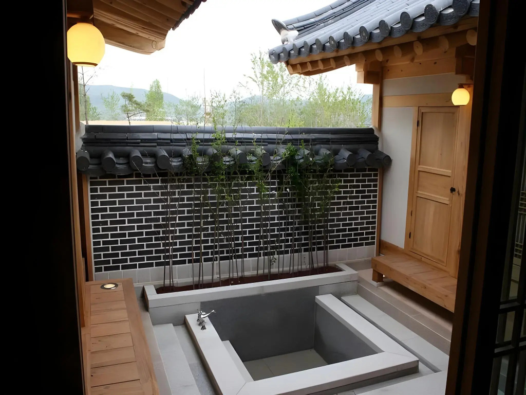 Gyeongju Ragung Hotel