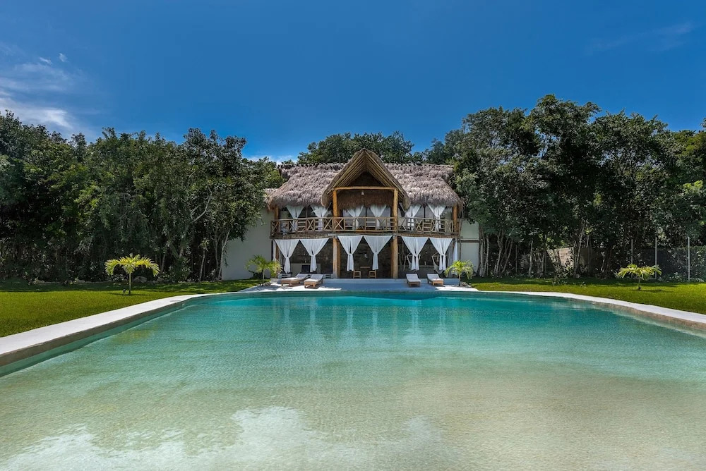 Seclusive & Relaxing villa in the jungle of Xpu-Ha by Happy Address