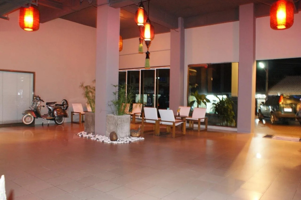 Rome Place Hotel