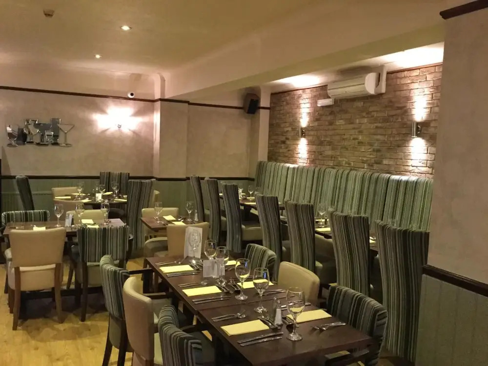 Rettendon Lodge