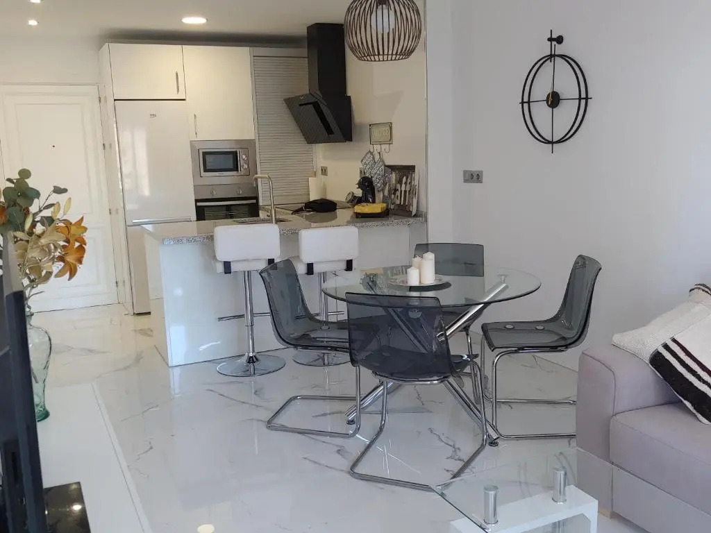 Apartamento 315 en paseo marítimo 96