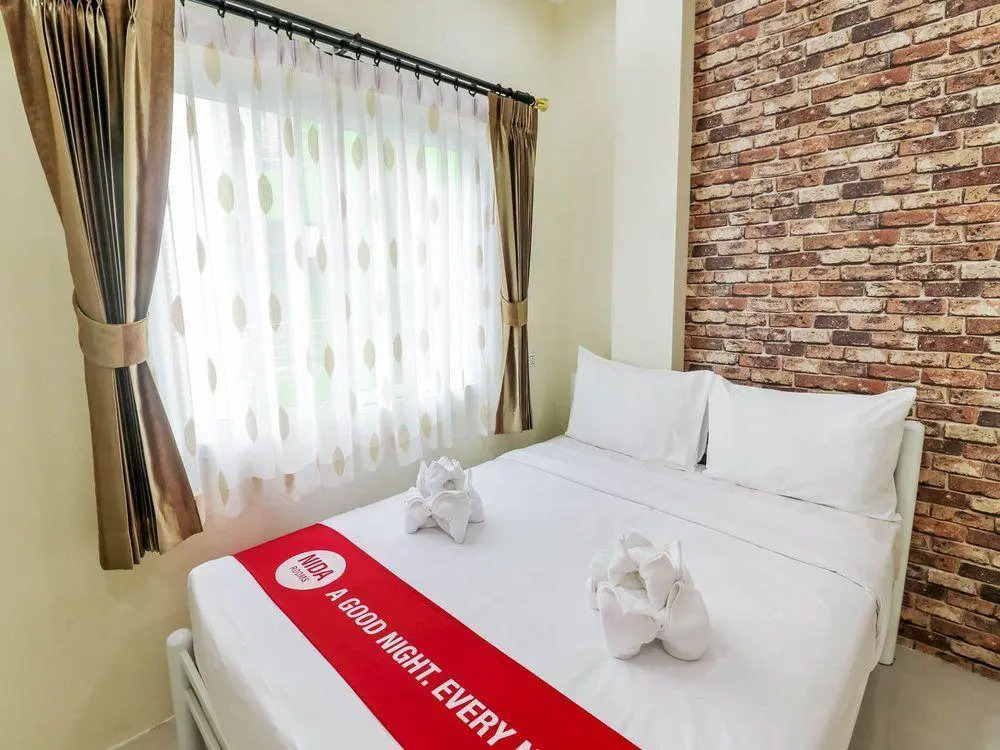 NIDA Rooms Patong Hill House
