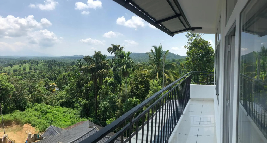 Raveendra Inn