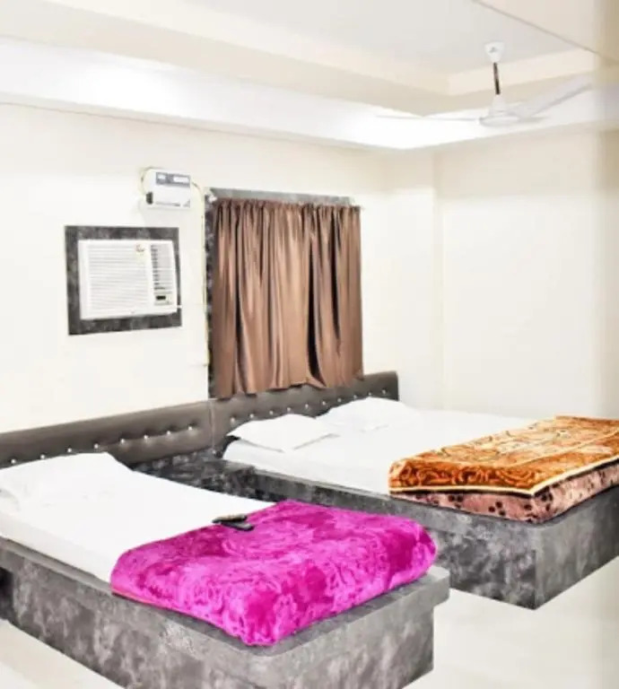 Hotel Grand Palace By WB Inn