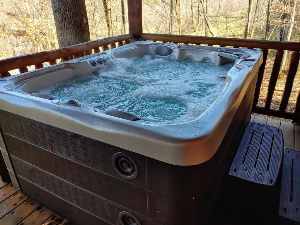 Red Wolf Cabin in Maggie Valley