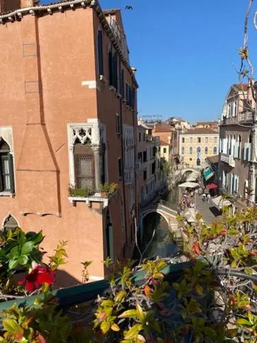 Residenza Due Dame - Dama Rossa