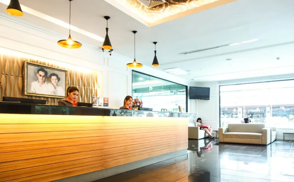Picnic Hotel Bangkok - Rang Nam