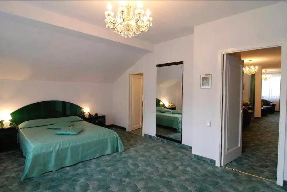 Hotel Rina Tirol