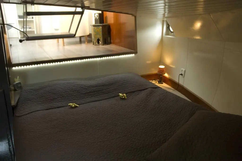 Houseboat Ms Luctor