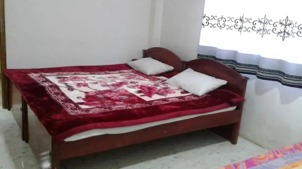Yoho Grand Drive Guest House