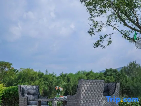 Yunxi Bo'an Swimming Pool Rafting Homestay