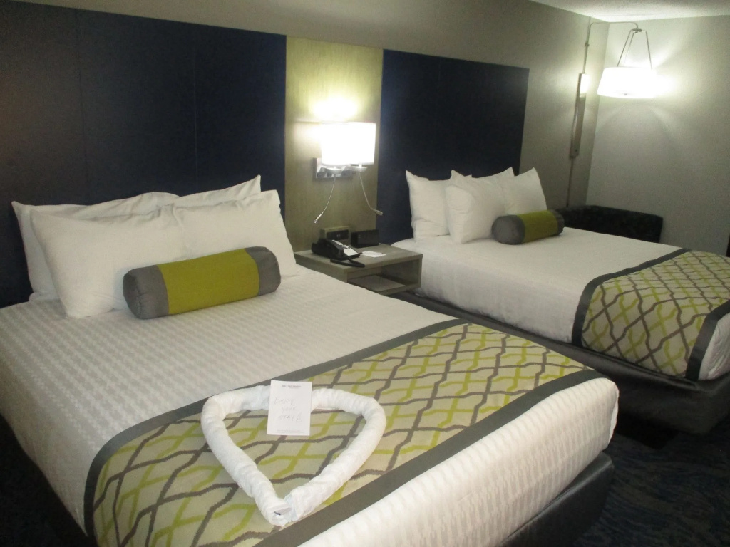 Best Western Plus Bloomington East