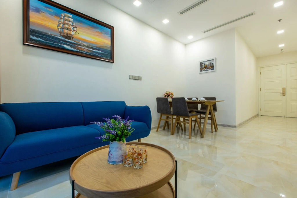 Urban House Saigon - Golden River