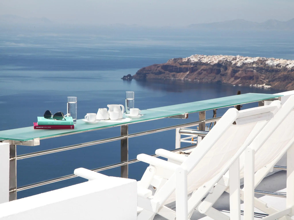 Whitedeck Santorini