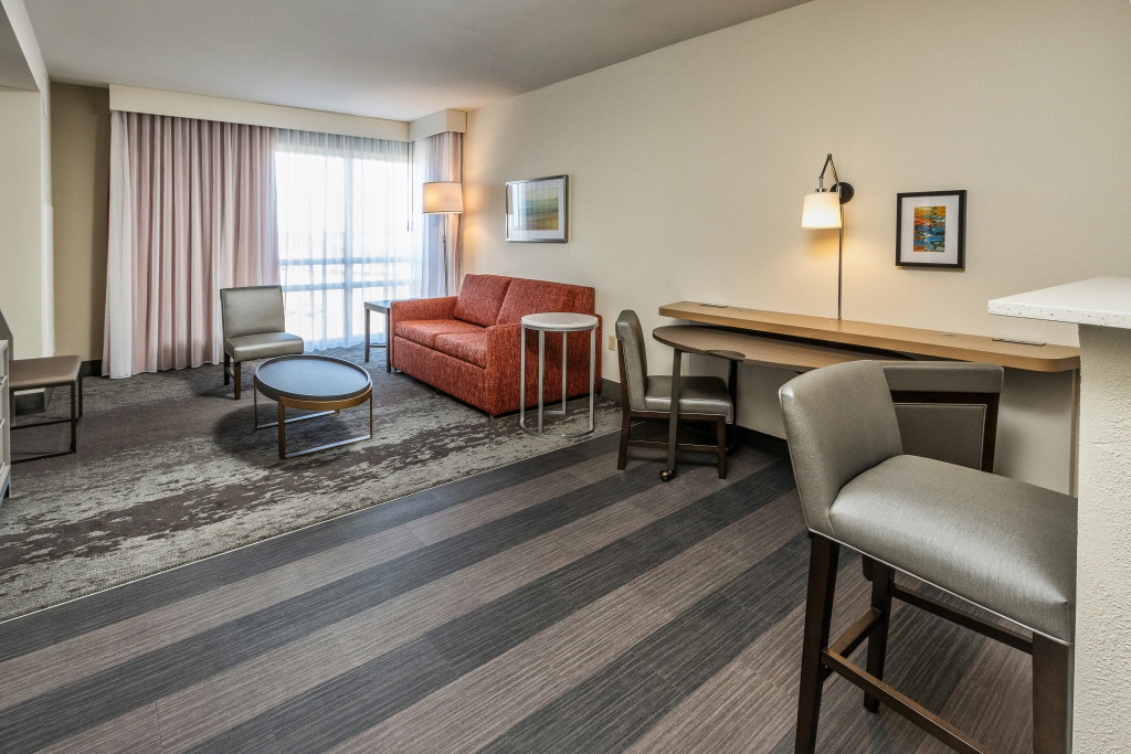 Holiday Inn & Suites Memphis - Wolfchase Galleria by IHG