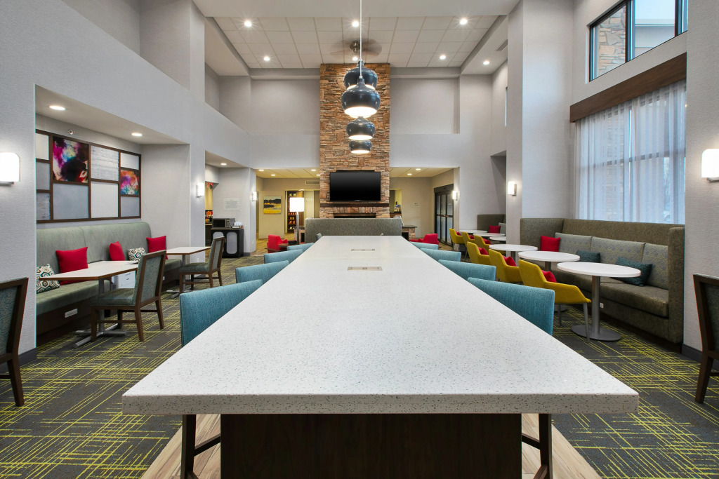 Hampton Inn and Suites St. Cloud