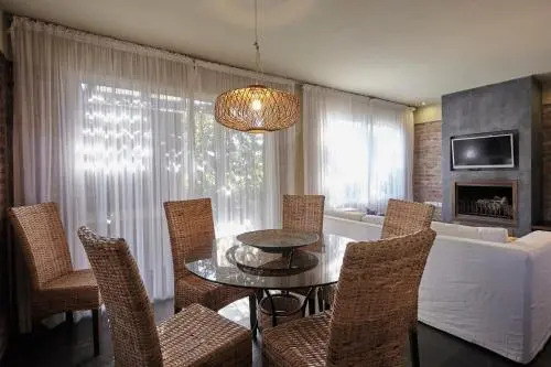 Villa Juana Bungalows & Suites