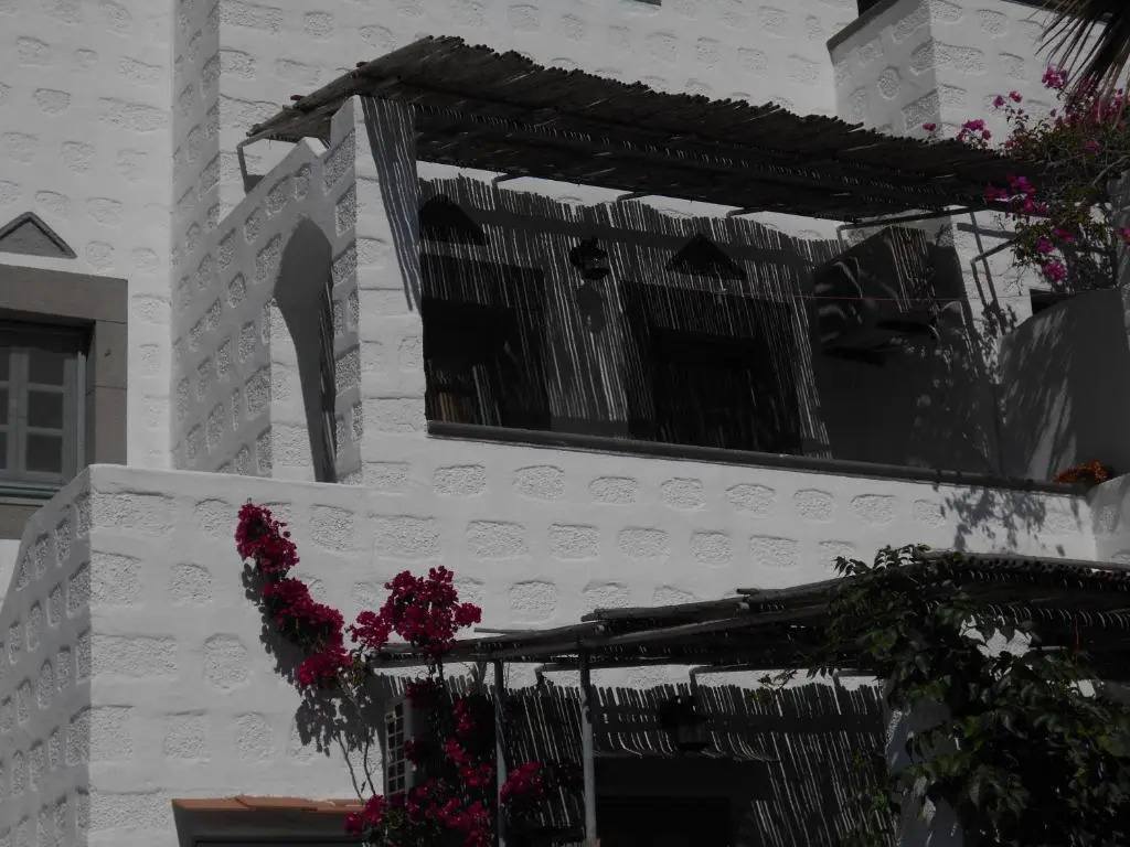 PATMOS Mathios Studios- apartments