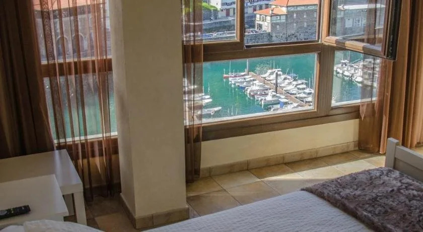 Hotel Zumalabe