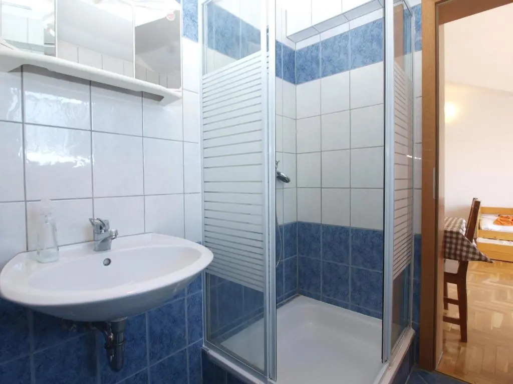 Apartments Anto 1598