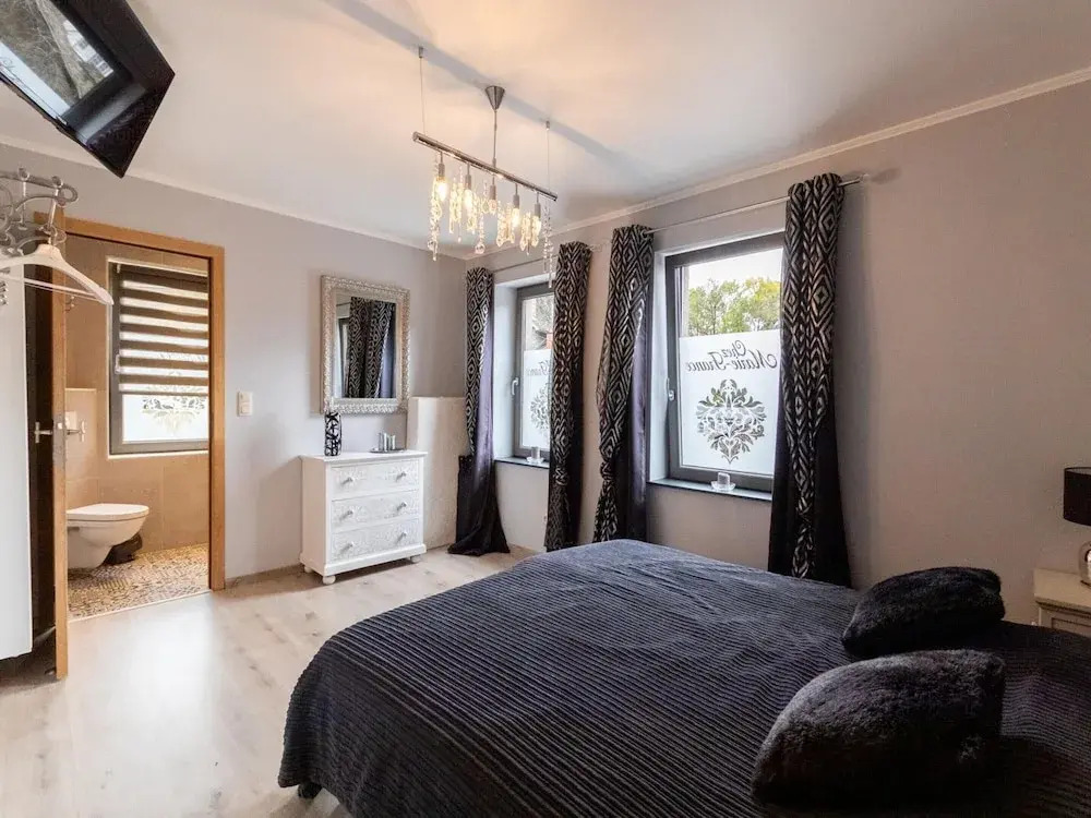 Villa in Coo near Waterfalls with Pool
