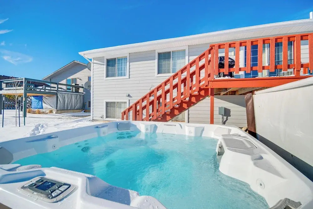 Red Lodge Townhome w/ Hot Tub & Mountain Views!