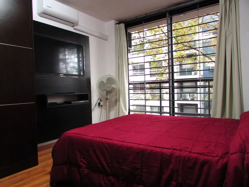 Well-located Studio with a Balcony