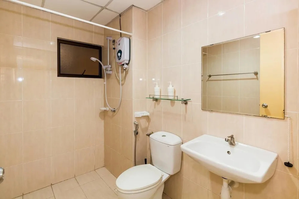 Chic Family Home Near Mont Kiara