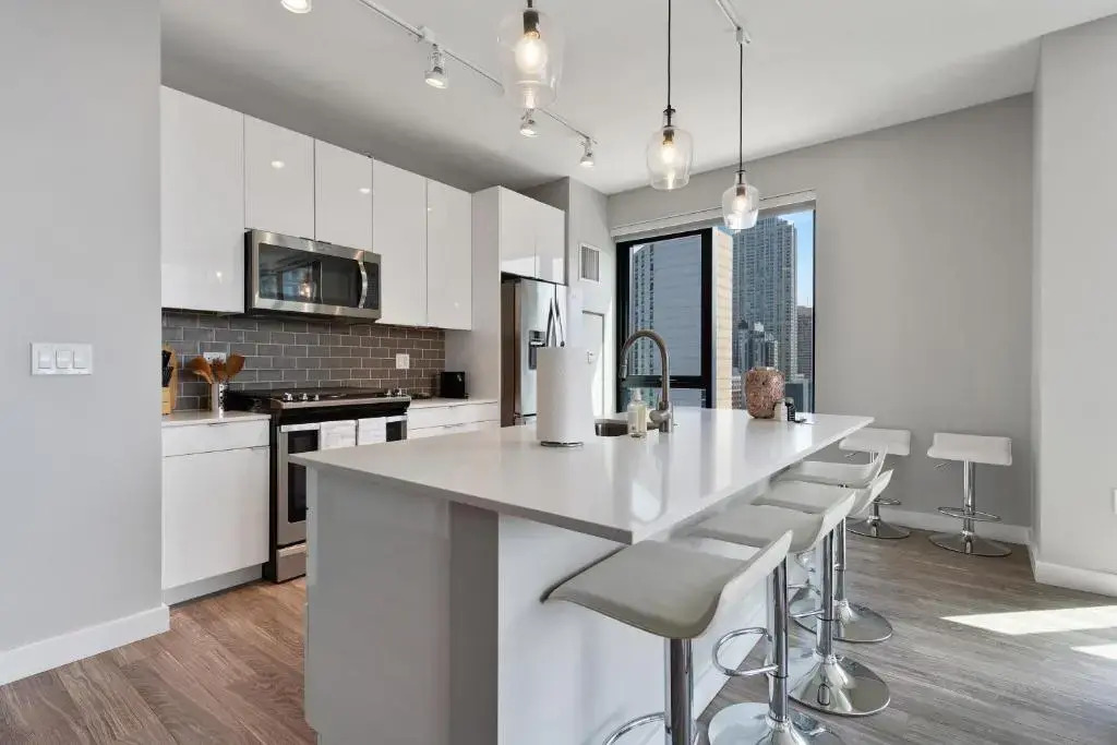 Cloud9 - River North at Aurelien